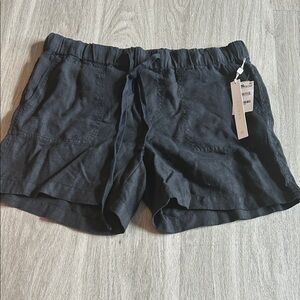 Caslon Women's Charcoal Cargo Shorts